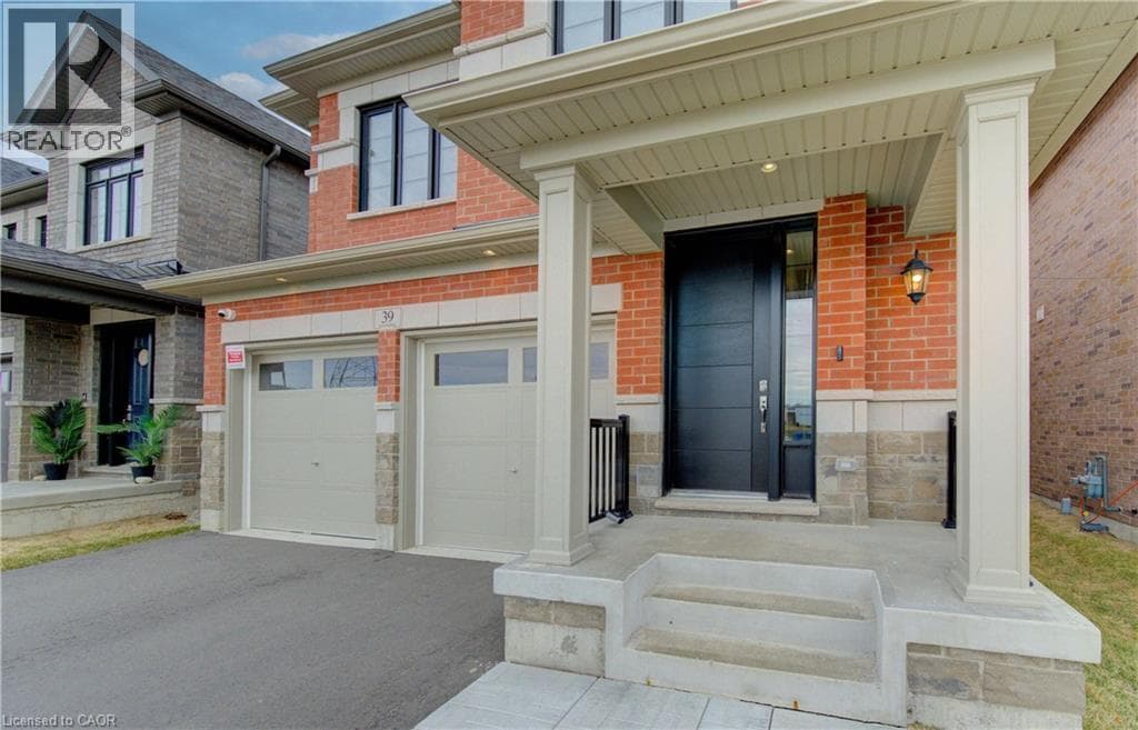 39 GUERNSEY Drive, Kitchener, Ontario N2R0T7 - Photo 3