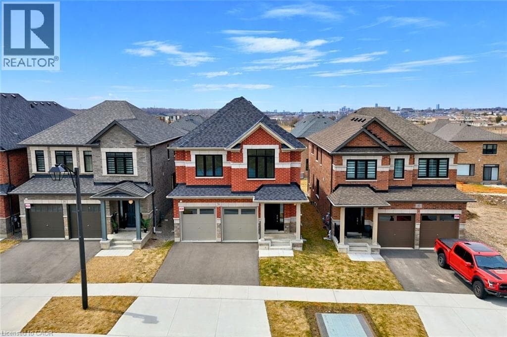 39 GUERNSEY Drive, Kitchener, Ontario N2R0T7 - Photo 1
