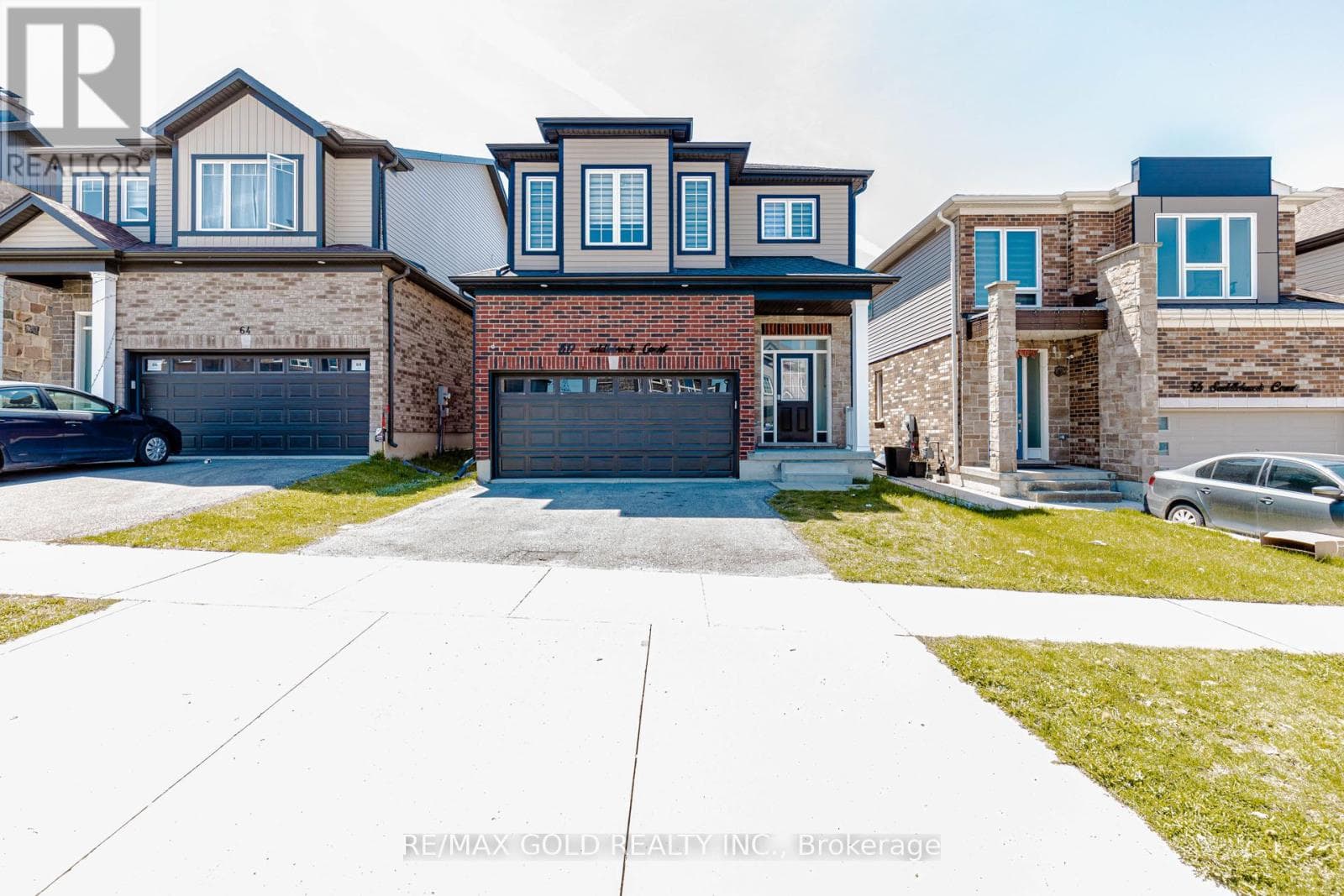 60 Saddlebrook Court, Kitchener, Ontario N2R0P6 - Photo 1