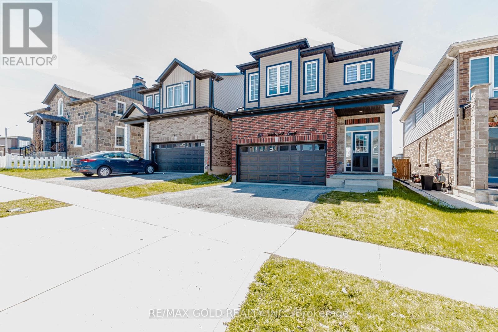 60 Saddlebrook Court, Kitchener, Ontario N2R0P6 - Photo 2