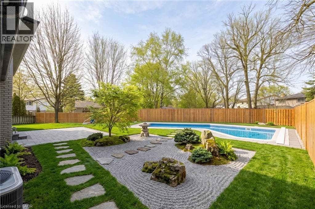 361 COLERIDGE Place, Waterloo, Ontario N2L2V7 - Photo 3