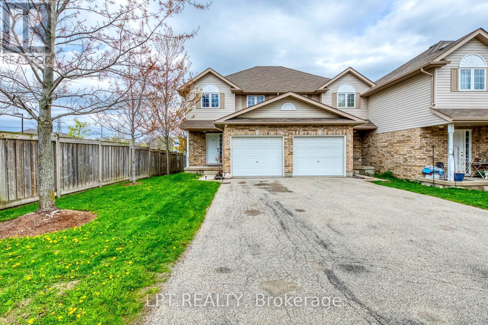 10 Fallowfield Drive Unit 6, Kitchener, Ontario N2C0A4 - Photo 2