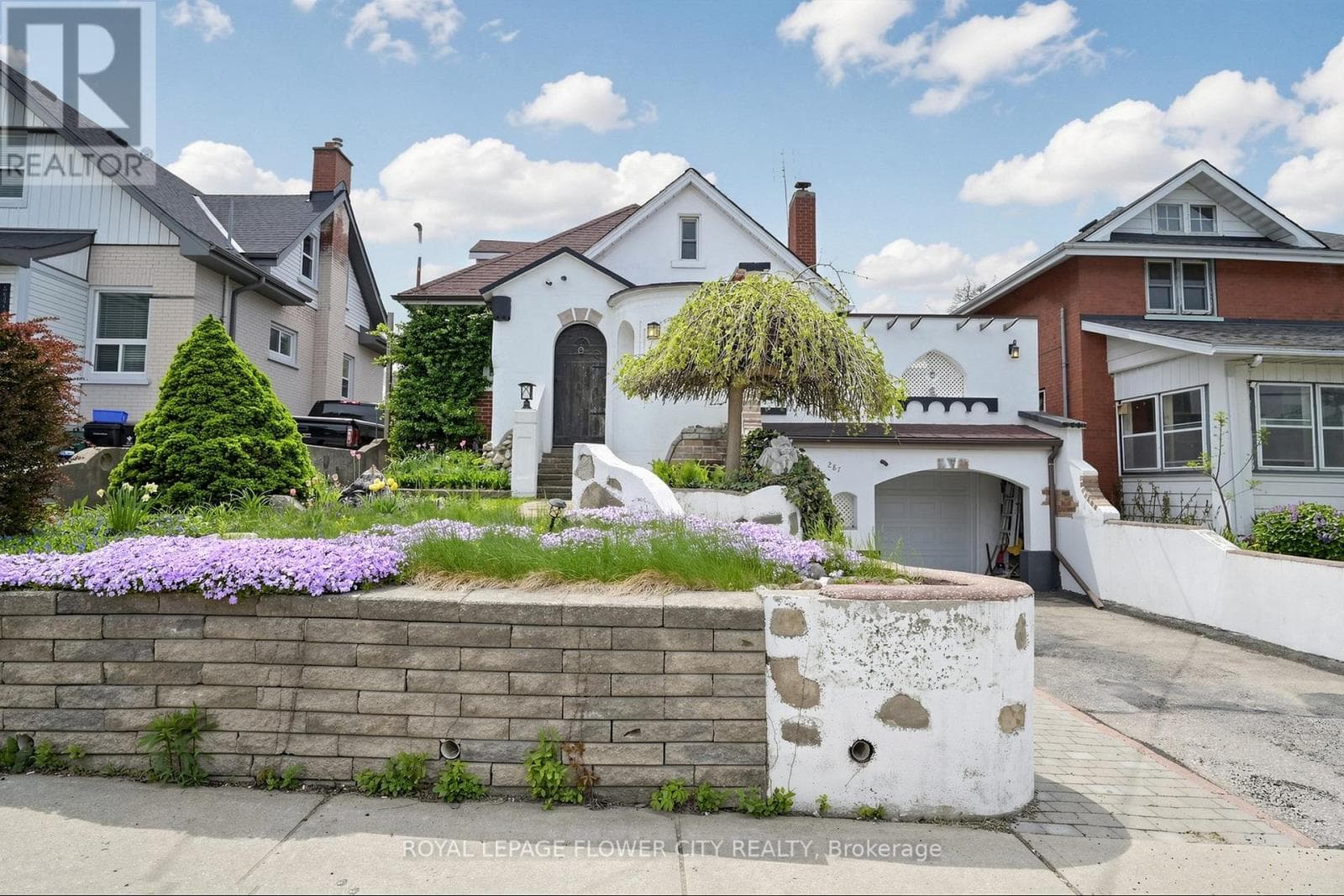 287 Courtland Avenue, Kitchener, Ontario N2G2V8