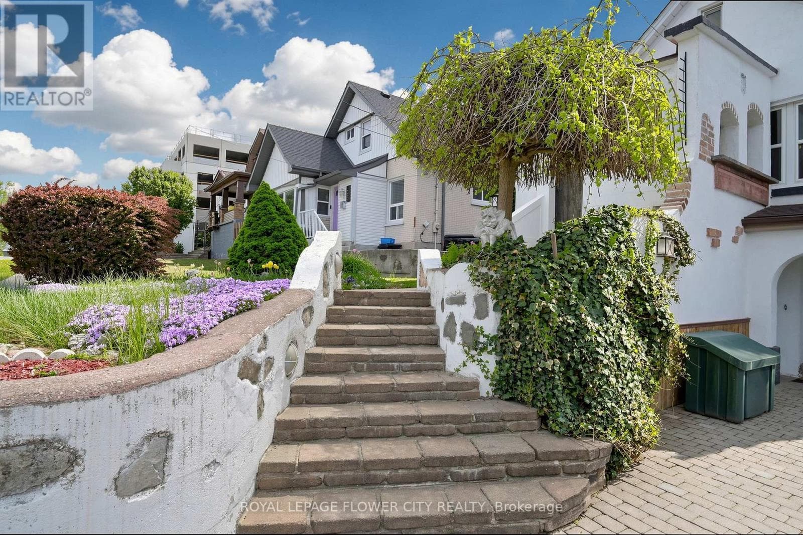 287 Courtland Avenue, Kitchener, Ontario N2G2V8 - Photo 3