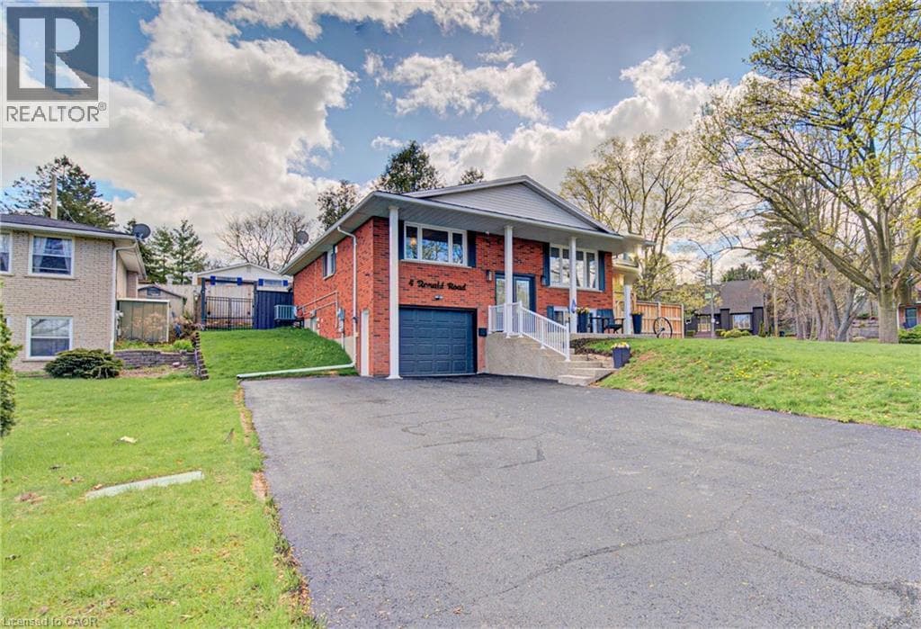 4 RONALD Road, Cambridge, Ontario N1S4N1 - Photo 2