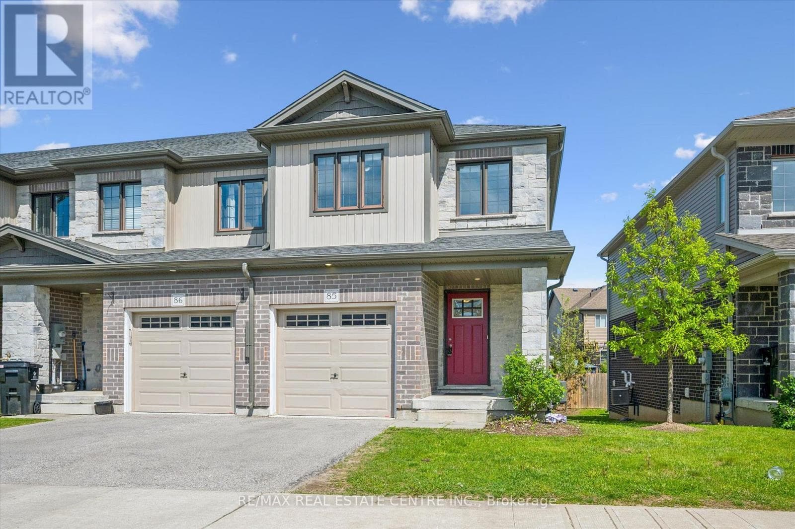 135 Hardcastle Drive Unit 85, Cambridge, Ontario N1S0B6 - Photo 2