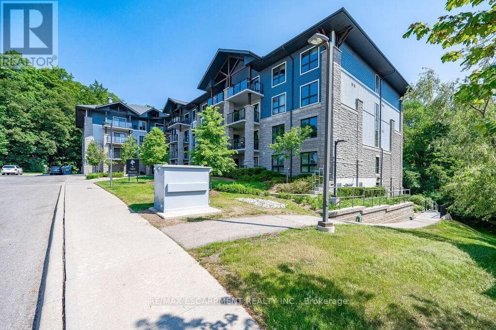 50 Bryan Court Unit LL04, Kitchener, Ontario N2A4N4 - Photo 2
