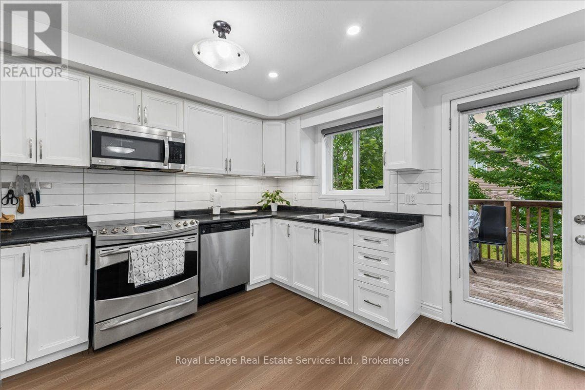 388 Old Huron Road Unit 10B, Kitchener, Ontario N2R0J5 - Photo 3