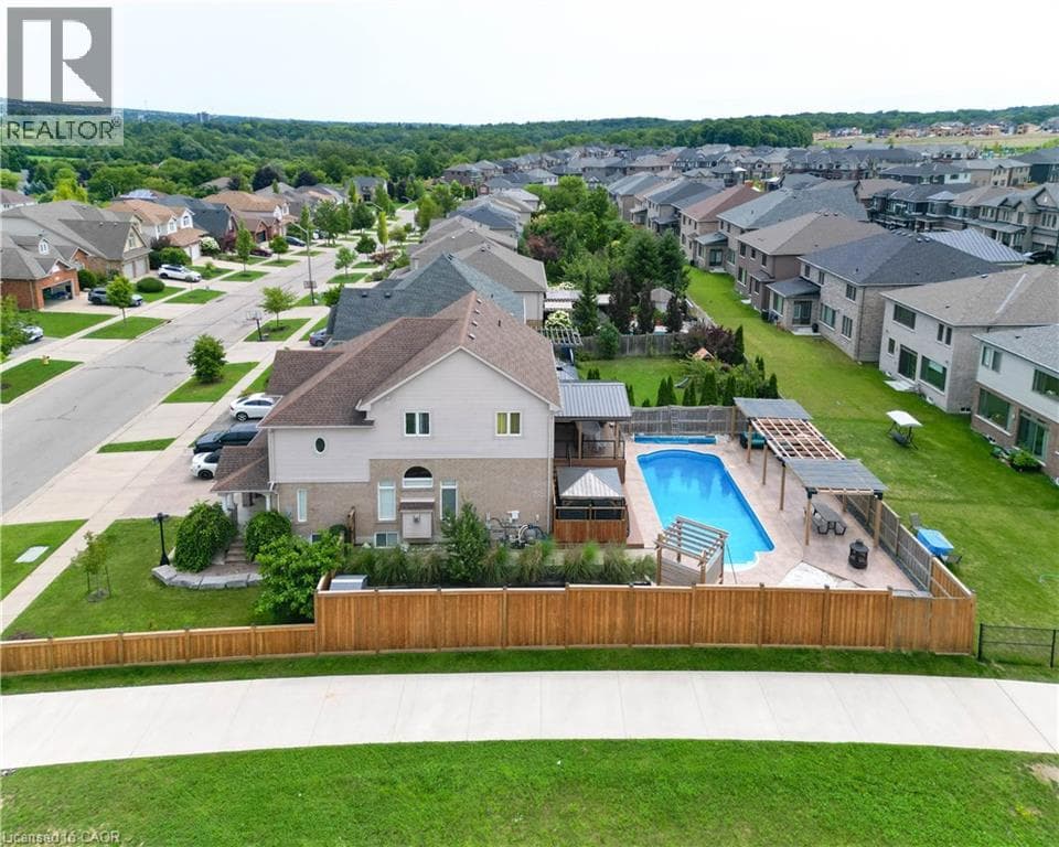 167 WESTCLIFF Way, Cambridge, Ontario N1S0A1 - Photo 3
