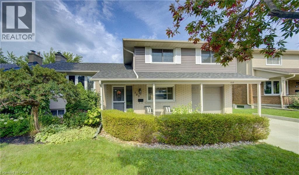 103 GAY Crescent, Kitchener, Ontario N2A2C2 - Photo 2