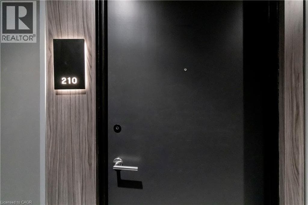 5 WELLINGTON Street Unit 210, Kitchener, Ontario N2G0E3 - Photo 3