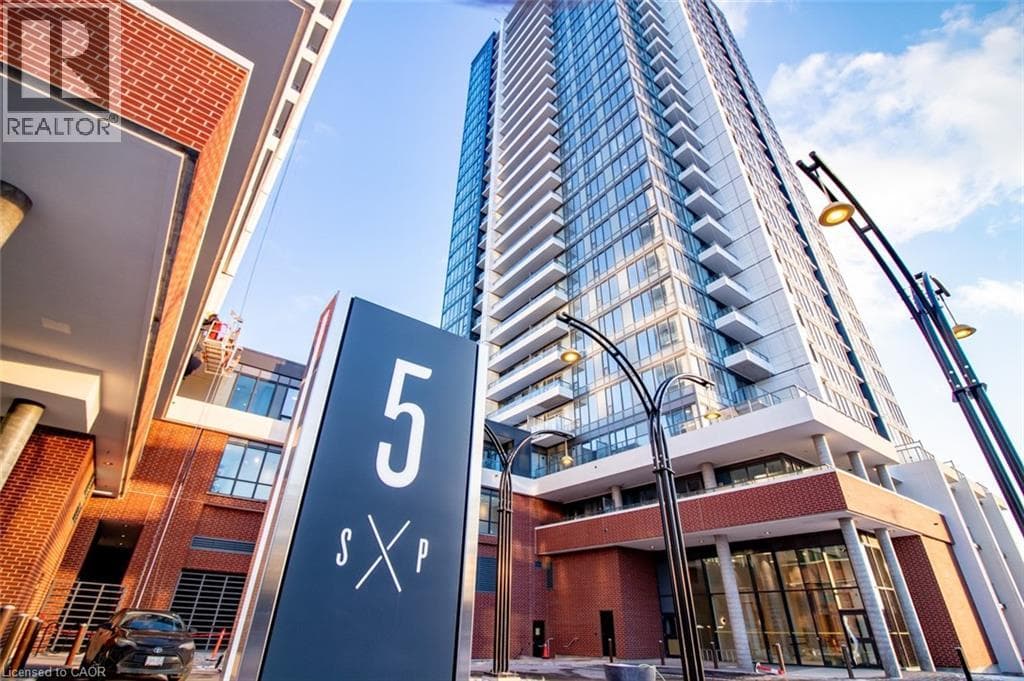 5 WELLINGTON Street Unit 210, Kitchener, Ontario N2G0E3