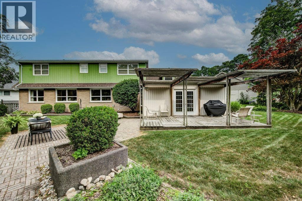 97 SOMERSET Crescent, Waterloo, Ontario N2L1N1 - Photo 3