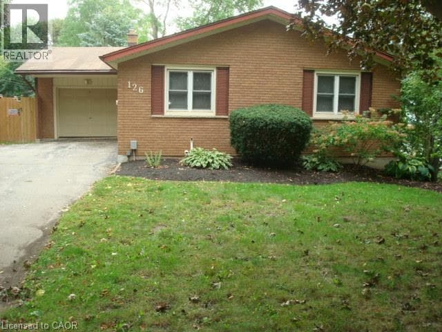 126 AVONDALE Road, Cambridge, Ontario N3C2E6 - Photo 2