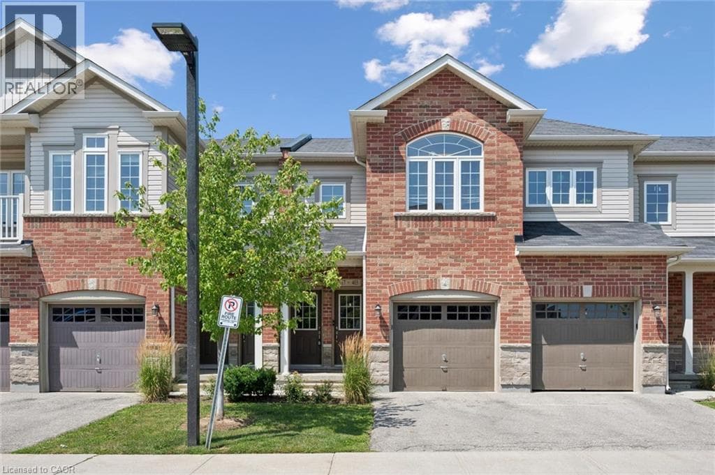403 WESTWOOD Drive Unit 16, Kitchener, Ontario N2M0B5