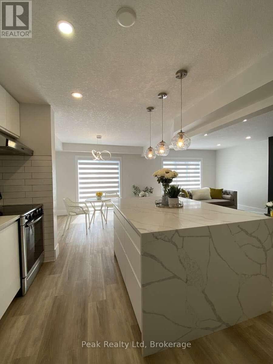 125 Steepleridge Street, Kitchener, Ontario N2P2W2 - Photo 3