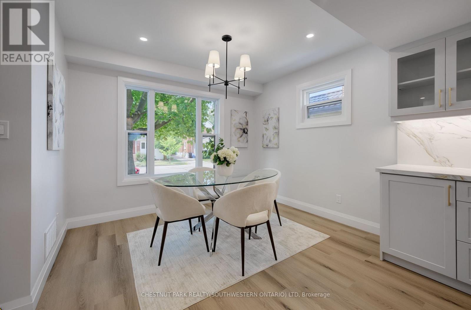 34 Moore Avenue, Waterloo, Ontario N2J3E5 - Photo 3