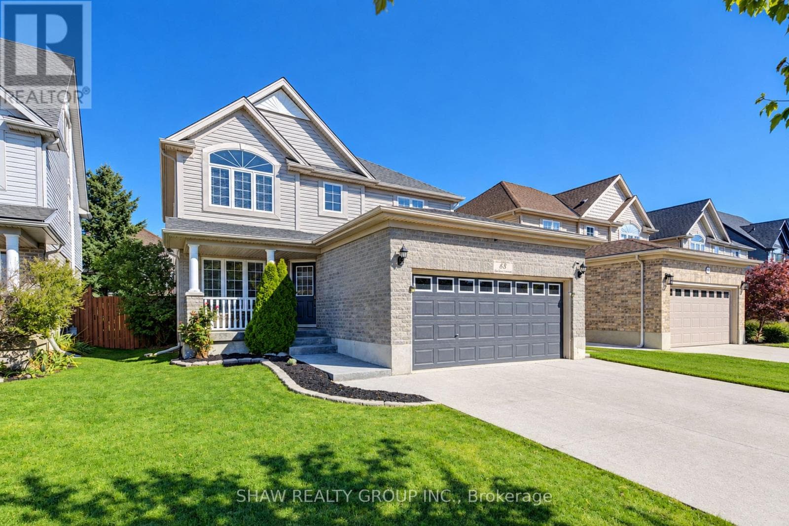 88 Decaro Crescent, Cambridge, Ontario N3C4N2 - Photo 2