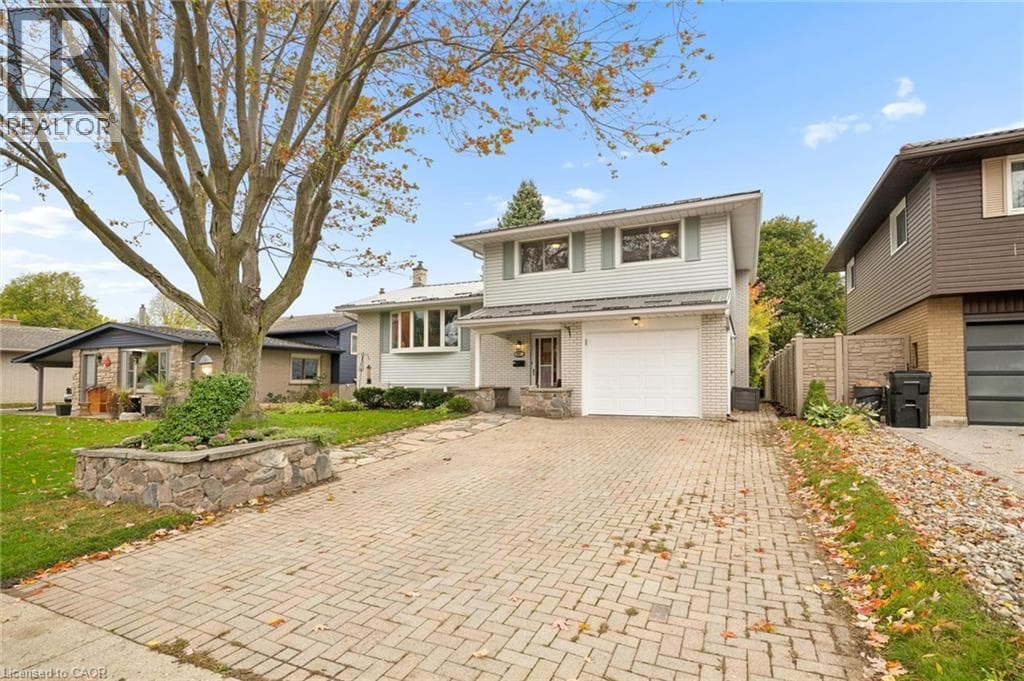 127 GAY Crescent, Kitchener, Ontario N2A2C2 - Photo 2